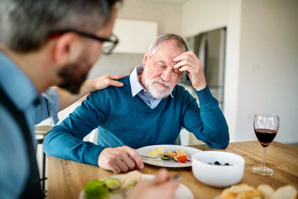 Saiba o que é a perda de apetite no idoso e quais as suas causas e riscos. Conheça as melhores estratégias para estimular o apetite e garantir uma alimentação adequada na terceira idade.